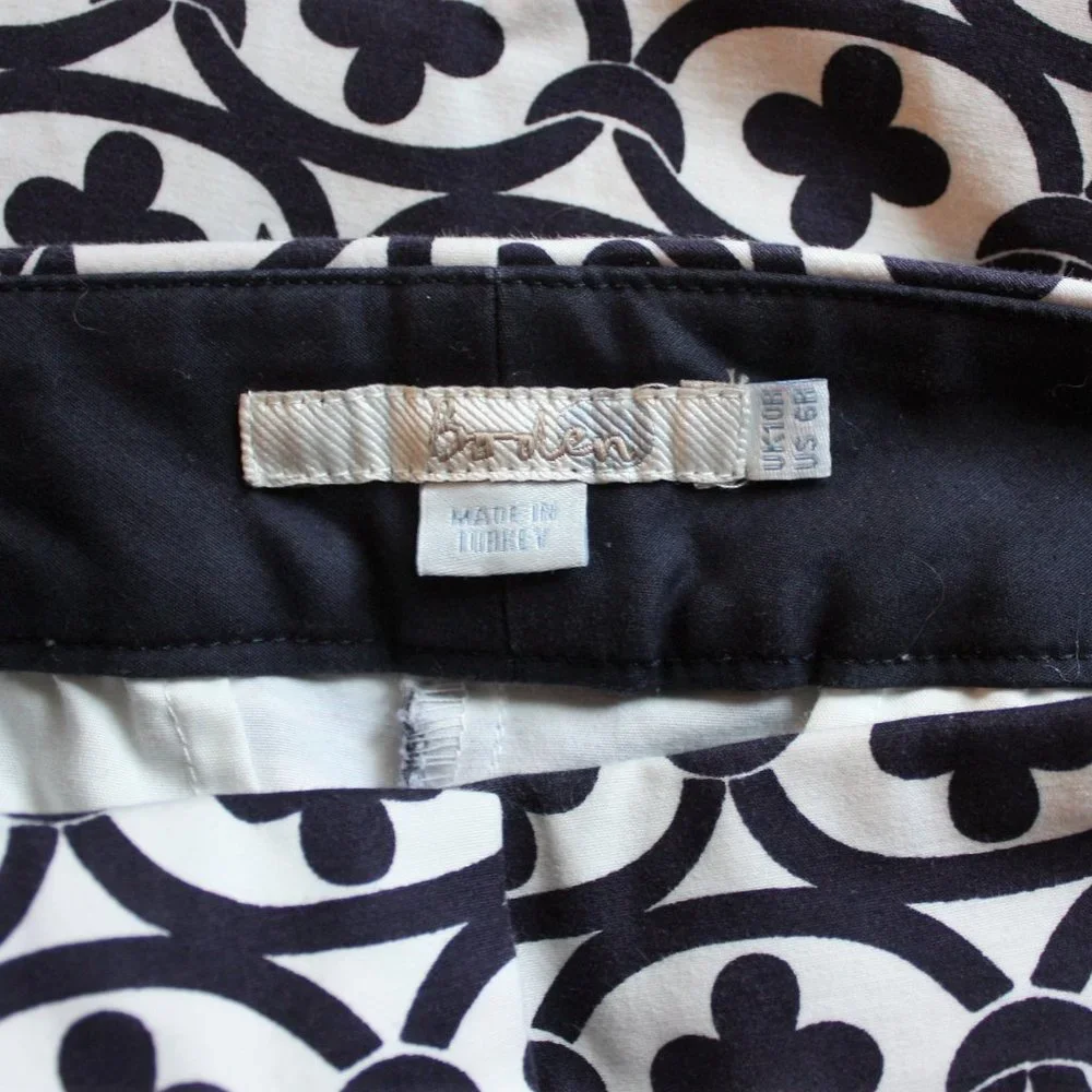 Boden Size 6 (US) 10 (UK) Richmond Trouser Pant Navy White Fun Print - Picture 4 of 4